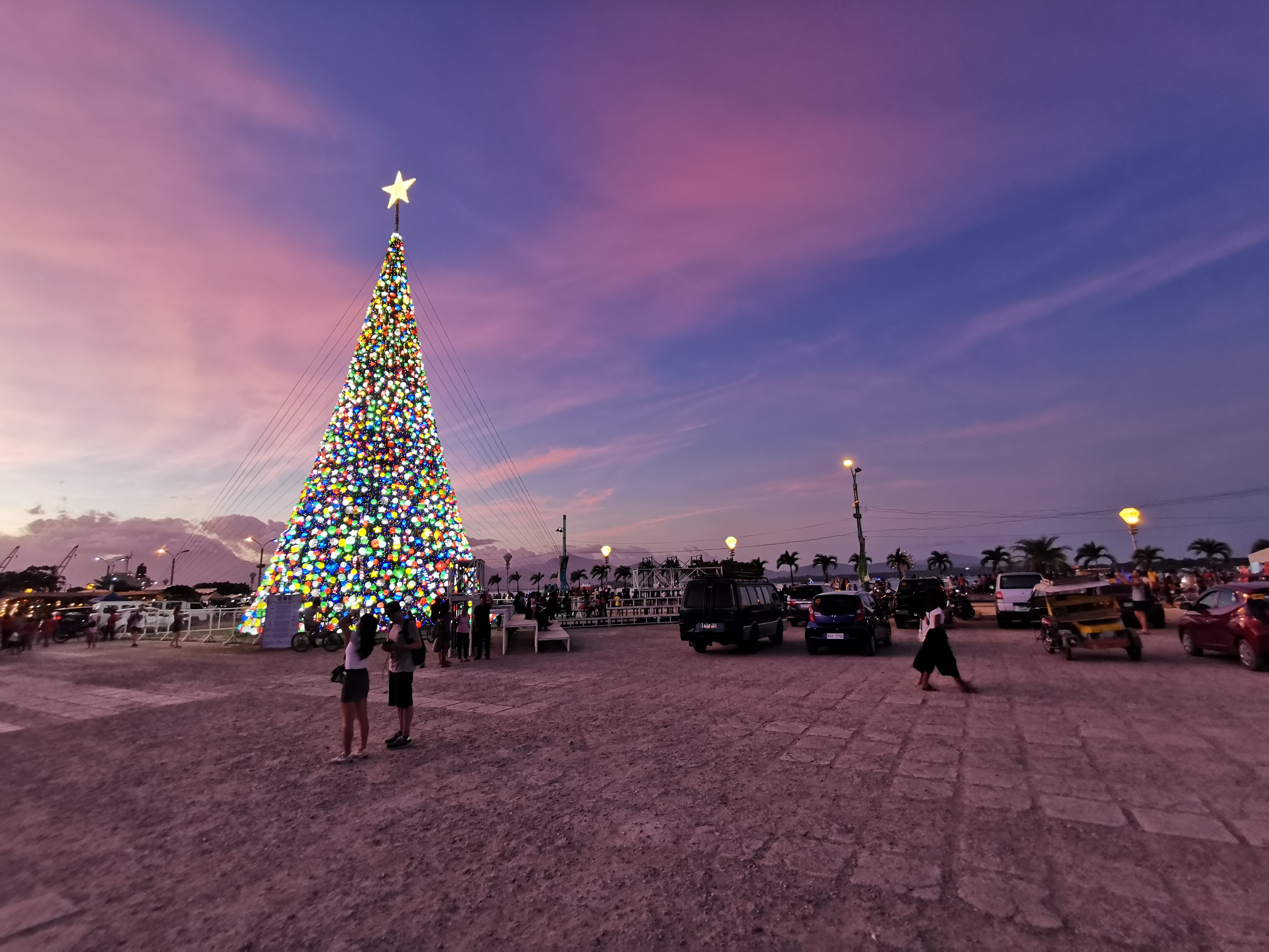 Puerto Princesa City Baywalk Park — Photo 11
